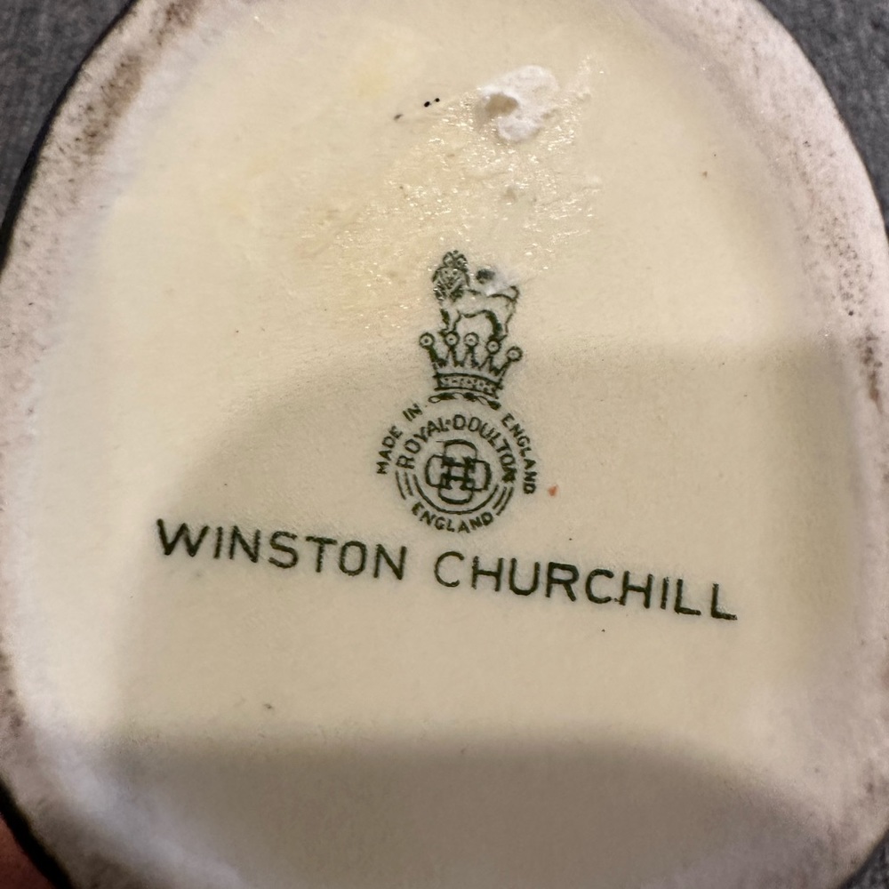 Winston Churchill Toby Jug Set of 2 - Picture 13 of 14